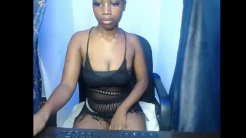 Snapshot of blackbeauty60 chatting on 05.05.26 lela online show from 05.05.26
