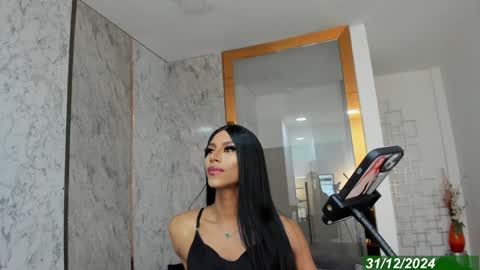 Snapshot of blackbeauty_ts chatting on 12.31.24 Nina online show from 12.31.24