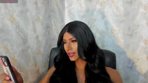 Snapshot of blackbeauty_ts chatting on 01.21.25 Nina online show from 01.21.25