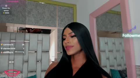 Snapshot of blackbeauty_ts chatting on 02.12.25 Nina online show from 02.12.25