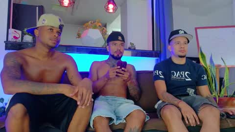 Snapshot of blackdreams1__ chatting on 01.16.26 Black Dreams online show from 01.16.26