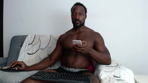 Snapshot of blacknikes chatting on 04.17.26 Twtter 1MikeBeckford Onlyfns beckfordmike online show from 04.17.26