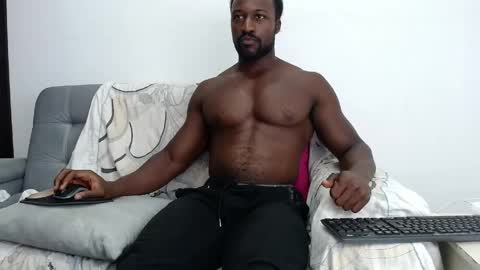 Snapshot of blacknikes chatting on 04.18.26 Twtter 1MikeBeckford Onlyfns beckfordmike online show from 04.18.26