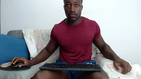 Snapshot of blacknikes chatting on 05.12.26 Twtter 1MikeBeckford Onlyfns beckfordmike online show from 05.12.26