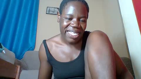 Snapshot of blacksexygal chatting on 06.22.26 SARAH online show from 06.22.26