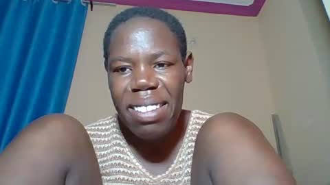 Snapshot of blacksexygal chatting on 07.15.26 SARAH online show from 07.15.26