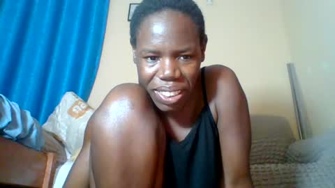 Snapshot of blacksexygal chatting on 07.28.26 SARAH online show from 07.28.26