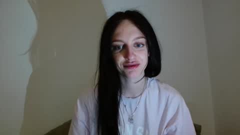 Snapshot of blacky_berry chatting on 05.17.26 Ivy online show from 05.17.26