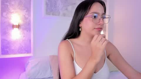 Snapshot of blair12_ chatting on 06.25.26 B L A I R online show from 06.25.26