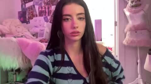 Snapshot of blairebliz chatting on 02.16.26 blaire online show from 02.16.26