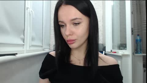 Snapshot of blairyates chatting on 10.18.25 BlairYates online show from 10.18.25