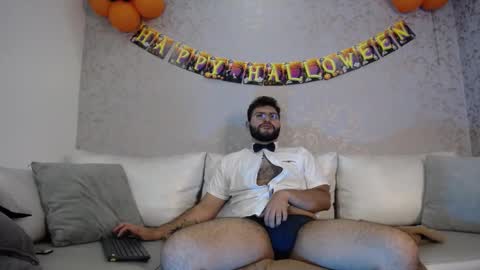 Snapshot of blake_gray_ chatting on 10.28.25 Blake  online show from 10.28.25