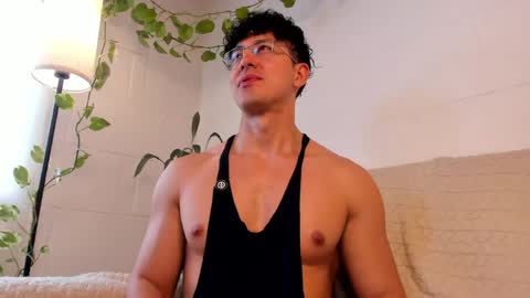 Snapshot of blake_levi chatting on 05.08.26 Blake Levi Independent Model online show from 05.08.26