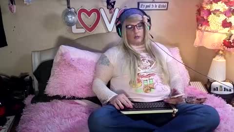 Snapshot of blakelytgirl chatting on 02.13.25 Blakely Morningstar online show from 02.13.25