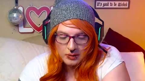 Snapshot of blakelytgirl chatting on 02.20.25 Blakely Morningstar online show from 02.20.25