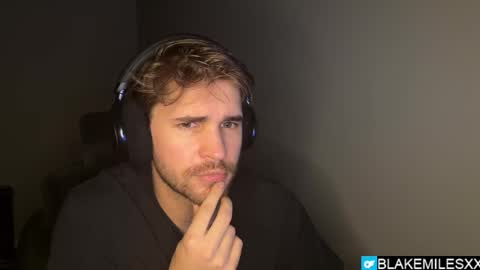 Snapshot of blakemiles2 chatting on 11.04.25 Blake Miles online show from 11.04.25