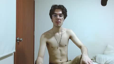 Snapshot of blakeshatter chatting on 01.07.25 blakeshatter online show from 01.07.25