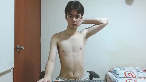 Snapshot of blakeshatter chatting on 01.14.25 blakeshatter online show from 01.14.25