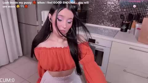 Snapshot of blancasuarez chatting on 10.05.25 MY VIDEOS THAT WILL MAKE YOU CUM -  online show from 10.05.25