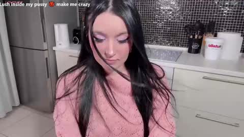 Snapshot of blancasuarez chatting on 10.07.25 MY VIDEOS THAT WILL MAKE YOU CUM -  online show from 10.07.25