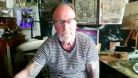 Snapshot of blindsurfer780299 chatting on 04.30.26 blindsurfer780299 online show from 04.30.26