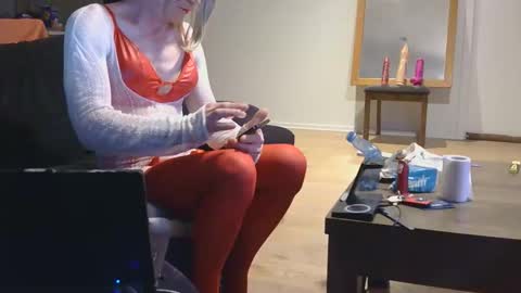 Snapshot of blingas666 chatting on 09.15.25 xd cumslut online show from 09.15.25