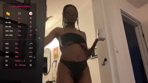 Snapshot of blkalthottie chatting on 01.06.26 blkalthottie online show from 01.06.26