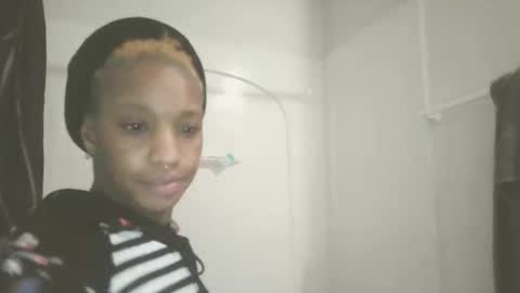 blknoranged33 online show from 02.13.26