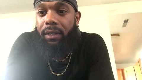 Snapshot of blksurfher chatting on 02.17.25 blksurfher online show from 02.17.25