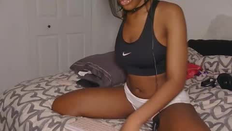 bloggirllaurel online show from 12.15.25