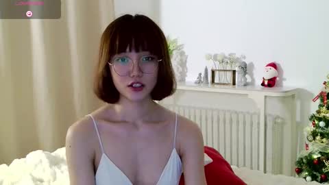 Snapshot of blon_kater chatting on 12.24.24 YoYo online show from 12.24.24