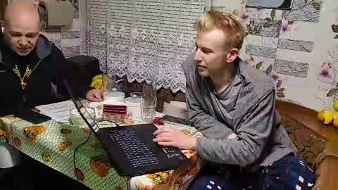 Snapshot of blond_boy69 chatting on 04.15.26 blond_boy69 online show from 04.15.26