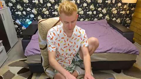 Snapshot of blond_boy69 chatting on 05.15.26 blond_boy69 online show from 05.15.26