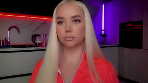 Snapshot of blond_diamond chatting on 01.20.25 Lana online show from 01.20.25