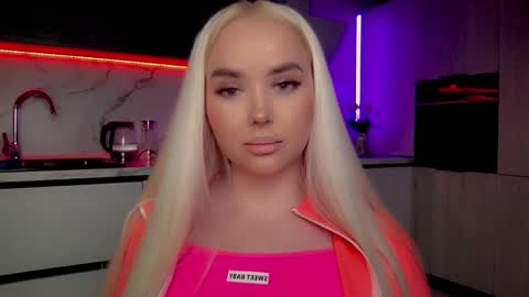 Snapshot of blond_diamond chatting on 01.20.25 Lana online show from 01.20.25