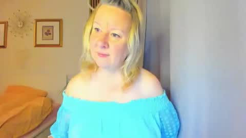 Nicole online show from 12.29.24