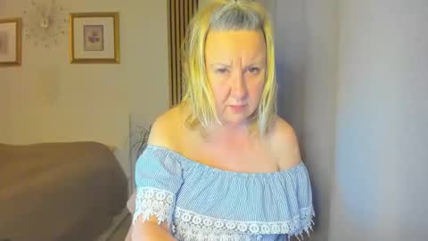 Nicole online show from 01.29.25