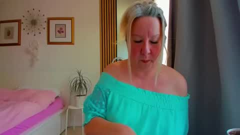 Nicole online show from 03.16.26