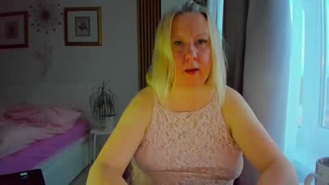 Nicole online show from 03.23.26