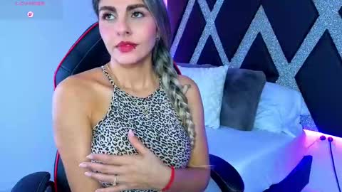 alejandra online show from 10.06.25