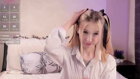 Snapshot of blonde_lotos chatting on 02.27.25 Kate and Mary online show from 02.27.25