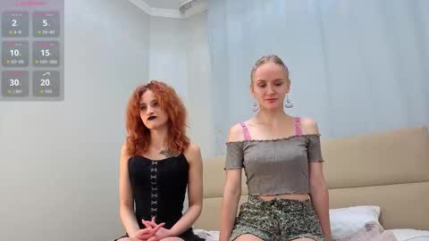 Snapshot of blonde_lotos chatting on 01.15.26 Kate and Mary online show from 01.15.26