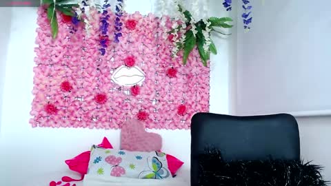 blonde_squirt_ online show from 01.08.25