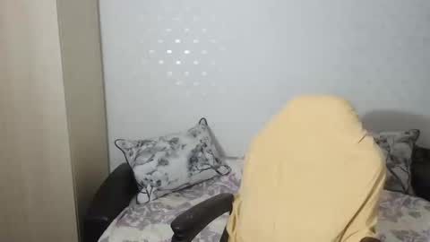 Snapshot of blondeagle chatting on 02.21.25 Mr Blond online show from 02.21.25