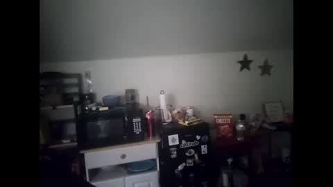 Snapshot of blondebellaaa3 chatting on 12.29.24 Gia  online show from 12.29.24
