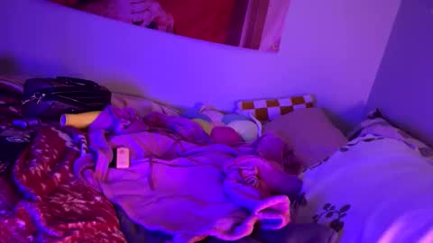 Gia  online show from 11.07.25