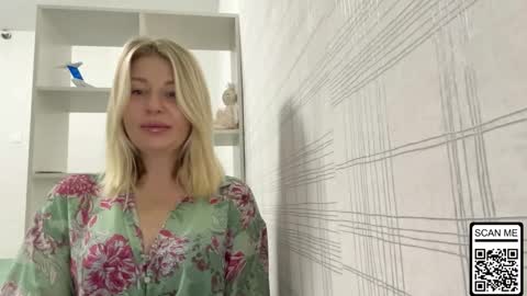 blondie_xoxoxo online show from 10.16.25