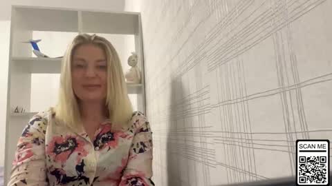 blondie_xoxoxo online show from 10.20.25