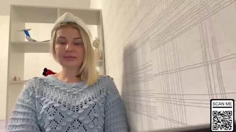 blondie_xoxoxo online show from 10.21.25
