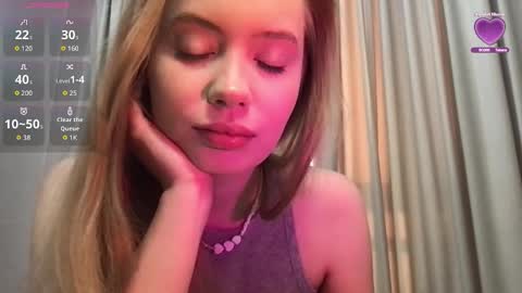 Snapshot of blondy_banny chatting on 02.27.26 Blondy bunny online show from 02.27.26